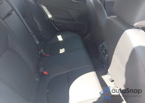 2019 Jaguar Xe 25T Premium z USA, uszkodzony, nr VIN SAJAD4FX6KCP49439